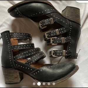 Freebird Felicity Never Worn Like New